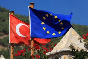 Чавушоглу: «ЕС не должен говорить с Турцией тем же языком, что с Украиной»